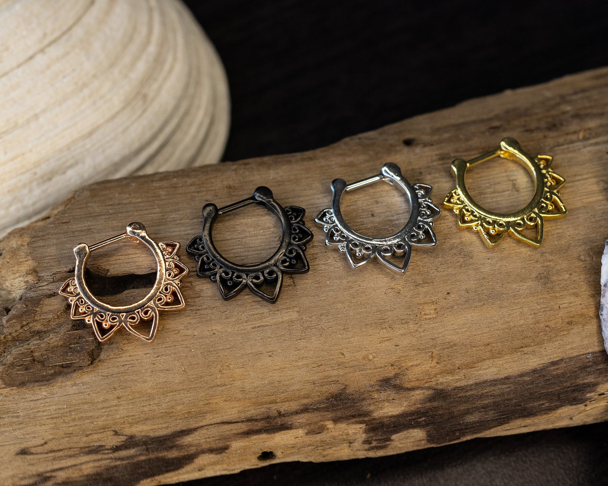 Ornate Septum Ring - C-shaped Septum Clicker 16 Gauge 1.2mm Gender Neutral Waterdrop hinged Segment clicker - Nose - Conch Ear Filigree 316L