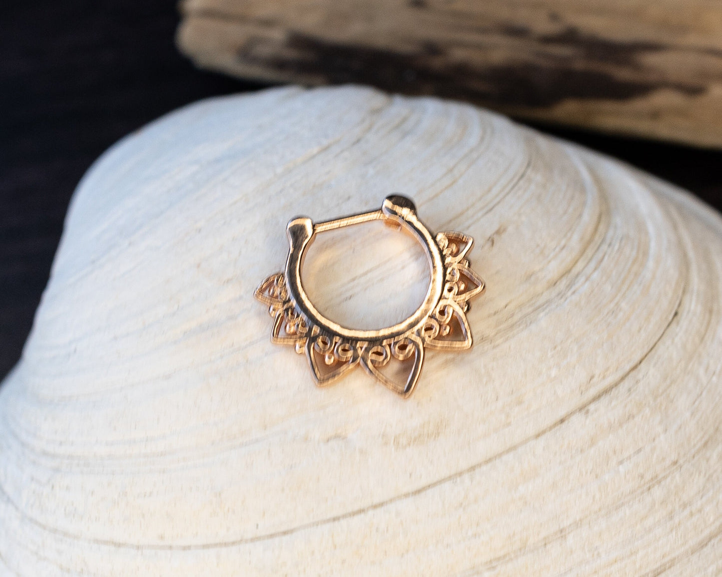 Ornate Septum Ring - C-shaped Septum Clicker 16 Gauge 1.2mm Gender Neutral Waterdrop hinged Segment clicker - Nose - Conch Ear Filigree 316L