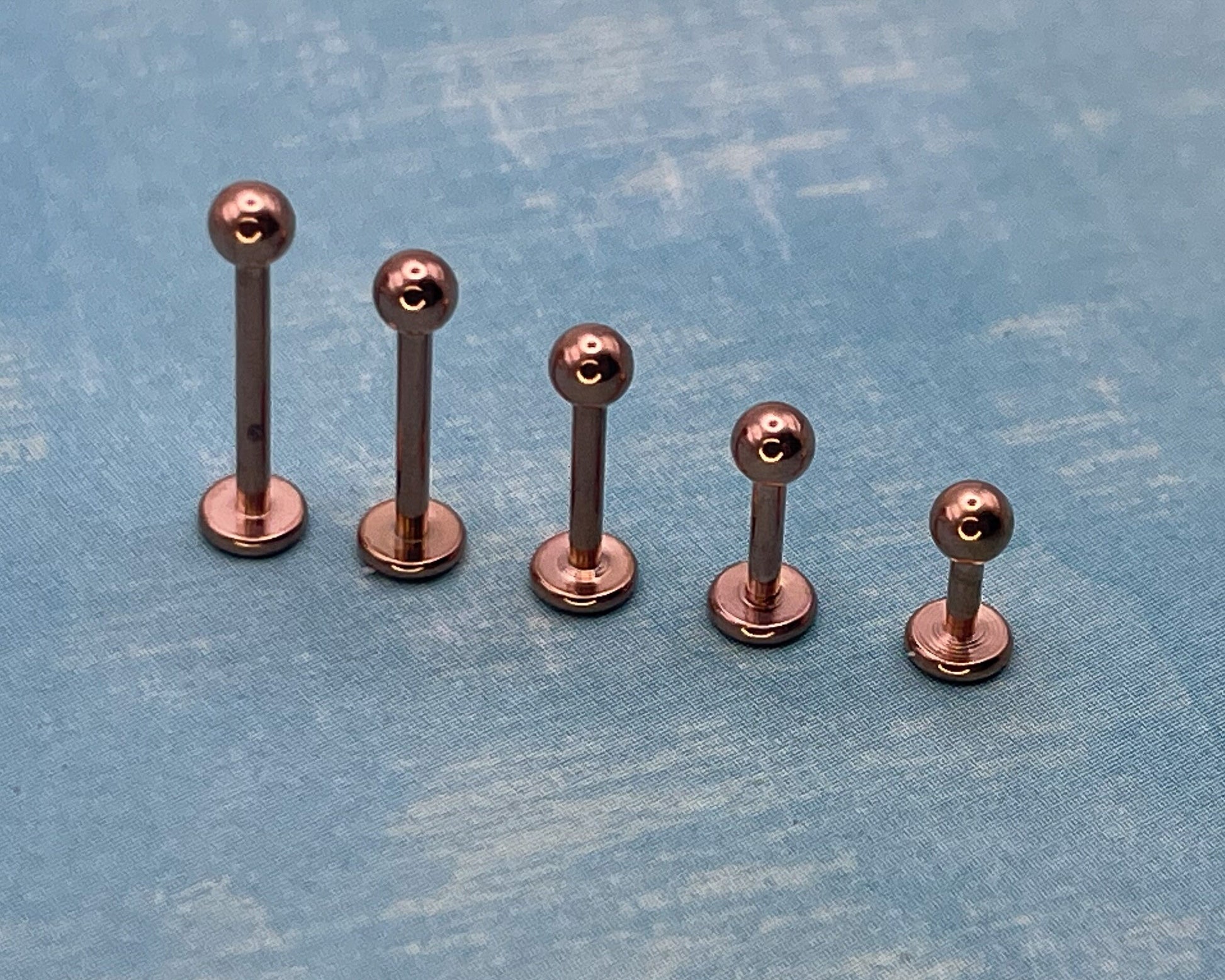 Rose Gold Titanium Labret Bar,16g 1.2mm G23 in 4mm, 6mm, 8mm, 12mm or 10mm posts,Suitable for Lips, Labret, Tragus, Cartilage and Ear Lobes