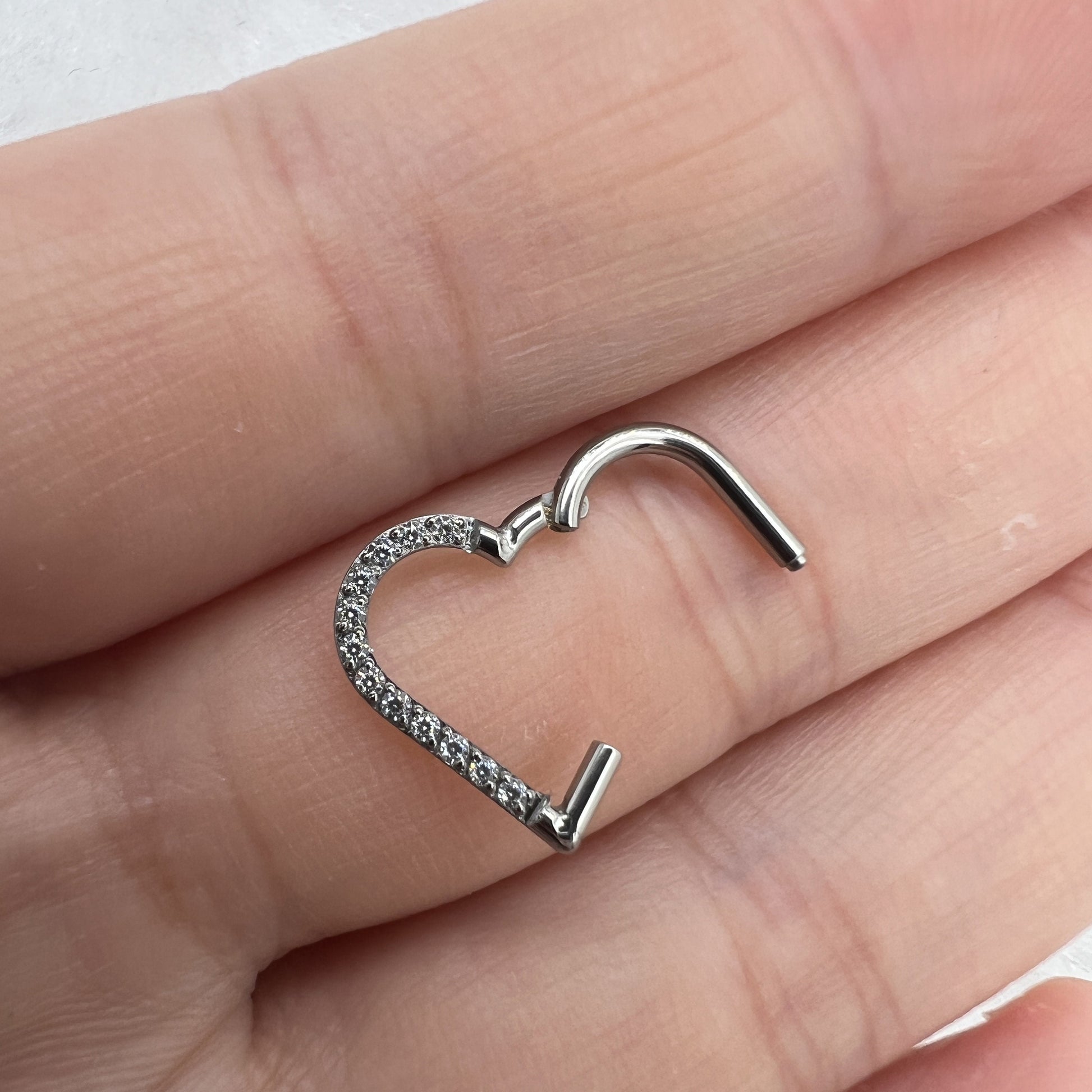 Titanium Hinged Heart shaped Daith Earring - ASTM F136 Titanium earring clicker 16 Gauge 1.2mm hinged clicker Conch Ear