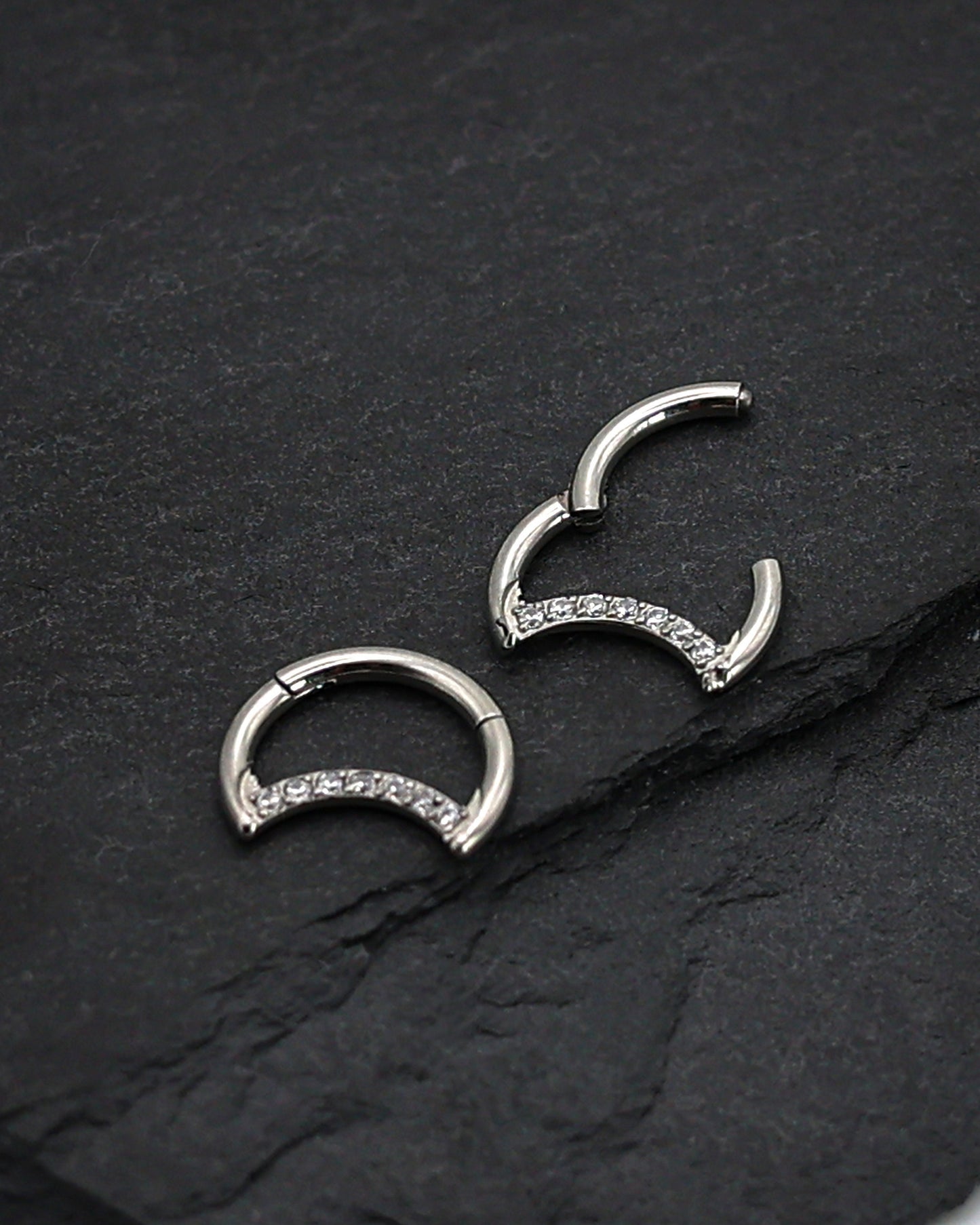 Jewelled G23 Titanium Crescent Moon septum ring 8mm & 10mm - C-shaped septum clicker 16 Gauge 1.2mm Daith hinged Segment Nose - Conch - Ear