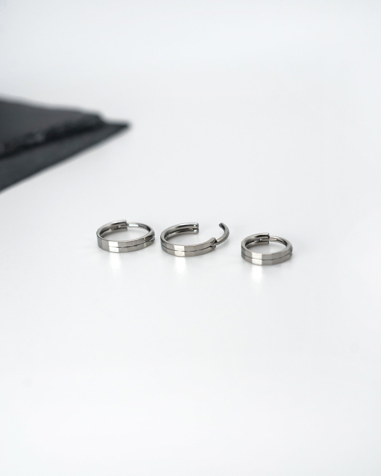 Titanium Double Stacked Clicker Ring with ridged design- 2 Hoop Septum Clicker 16 Gauge 1.2mm Hinged Segment Clicker - Nose - Conch - Ear