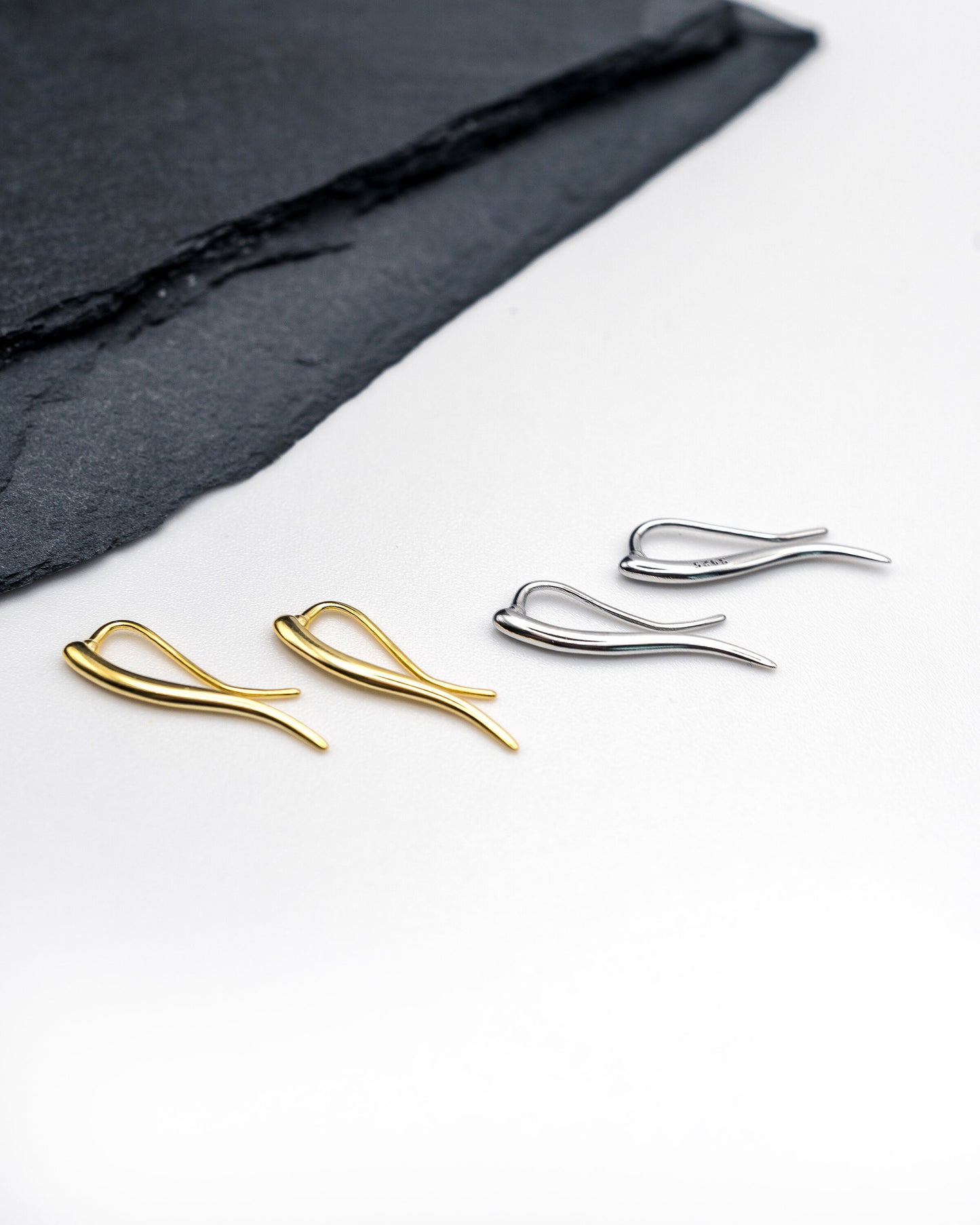 925 Sterling Silver Minimal Dovetail Earring, Ear climber, 14K Gold plated Silver, Simple, Gender-Neutral, 90s Y2K, Retro, Vintage