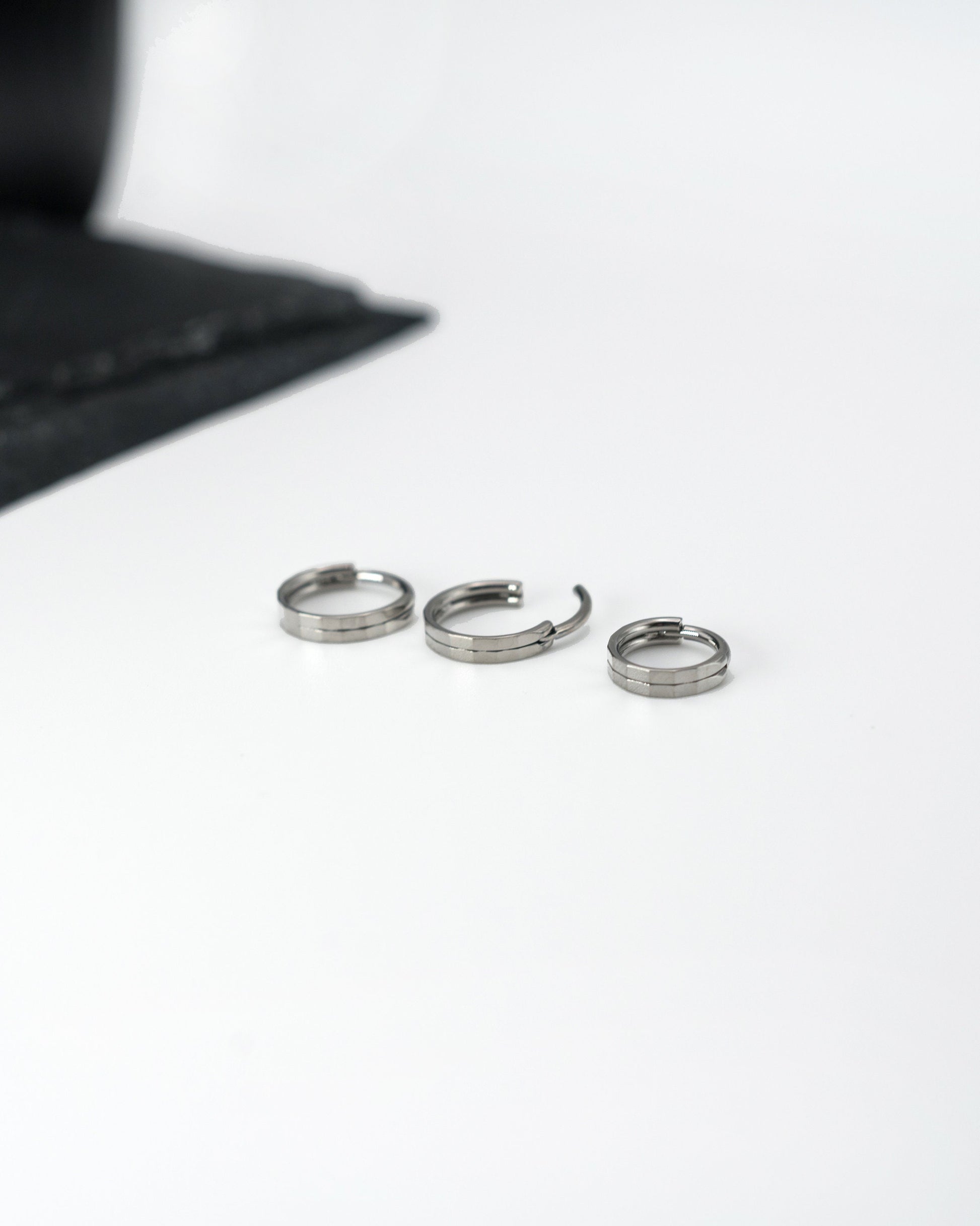 Titanium Double Stacked Clicker Ring with ridged design- 2 Hoop Septum Clicker 16 Gauge 1.2mm Hinged Segment Clicker - Nose - Conch - Ear