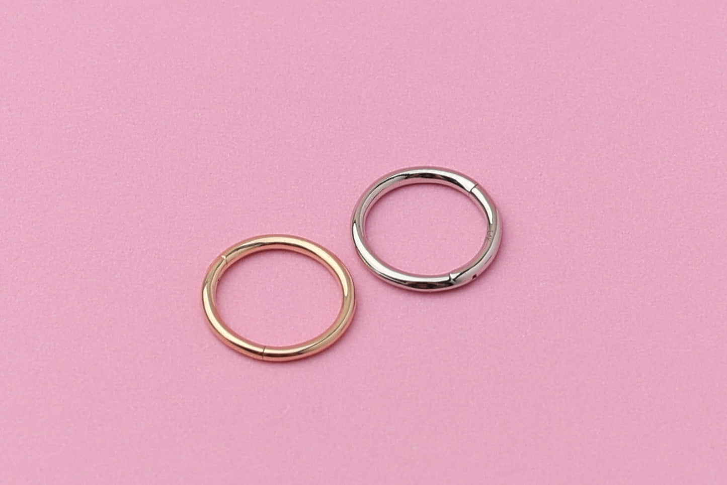 Solid 14K Gold Minimal Daith Hoop, Septum Ring, Helix Hoop, Ear Piercing, 6mm, 8mm, Septum Jewelry, 18 Gauge 1.0mm Hinged Segment Clicker