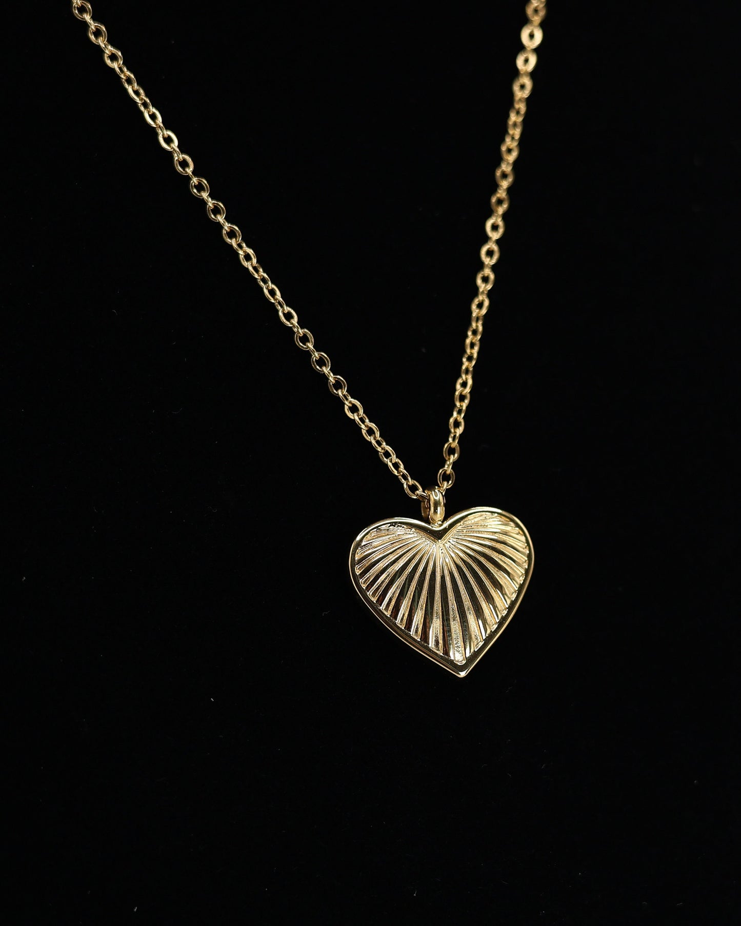 Dainty Heart Necklace, Tiny Layering Necklace, Silver Heart Pendant, Gold Plated Waterproof Jewelry