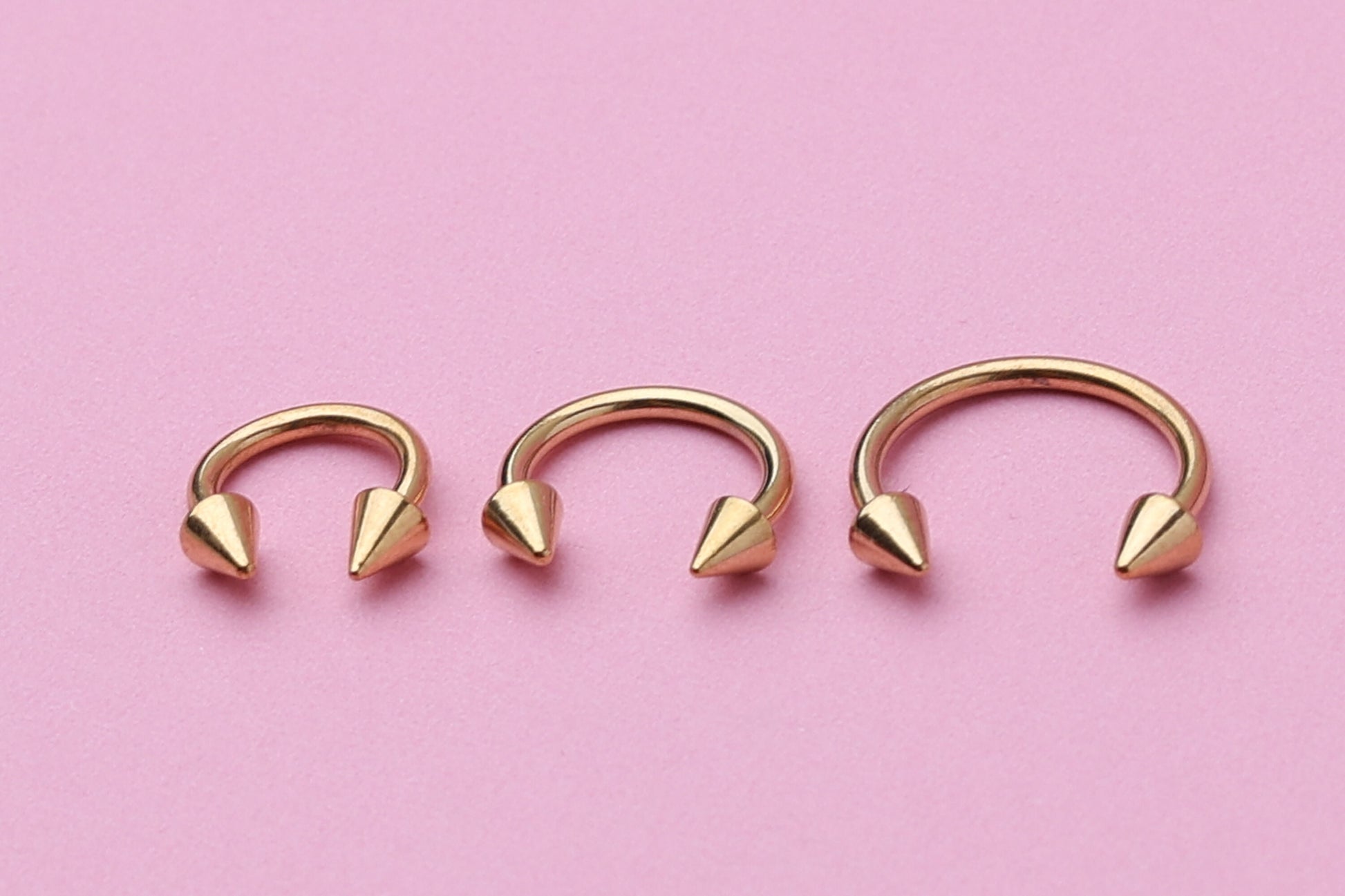 Spiked Septum Ring Horseshoe, Gold Septum Piercing, Cartilage Piercing, Nose Hoop, Helix Piercing, Daith Earring, Septum Jewelry Goth