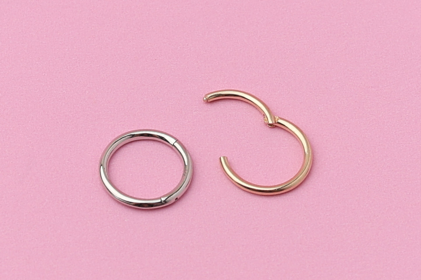 Solid 14K Gold Minimal Daith Hoop, Septum Ring, Helix Hoop, Ear Piercing, 6mm, 8mm, Septum Jewelry, 18 Gauge 1.0mm Hinged Segment Clicker