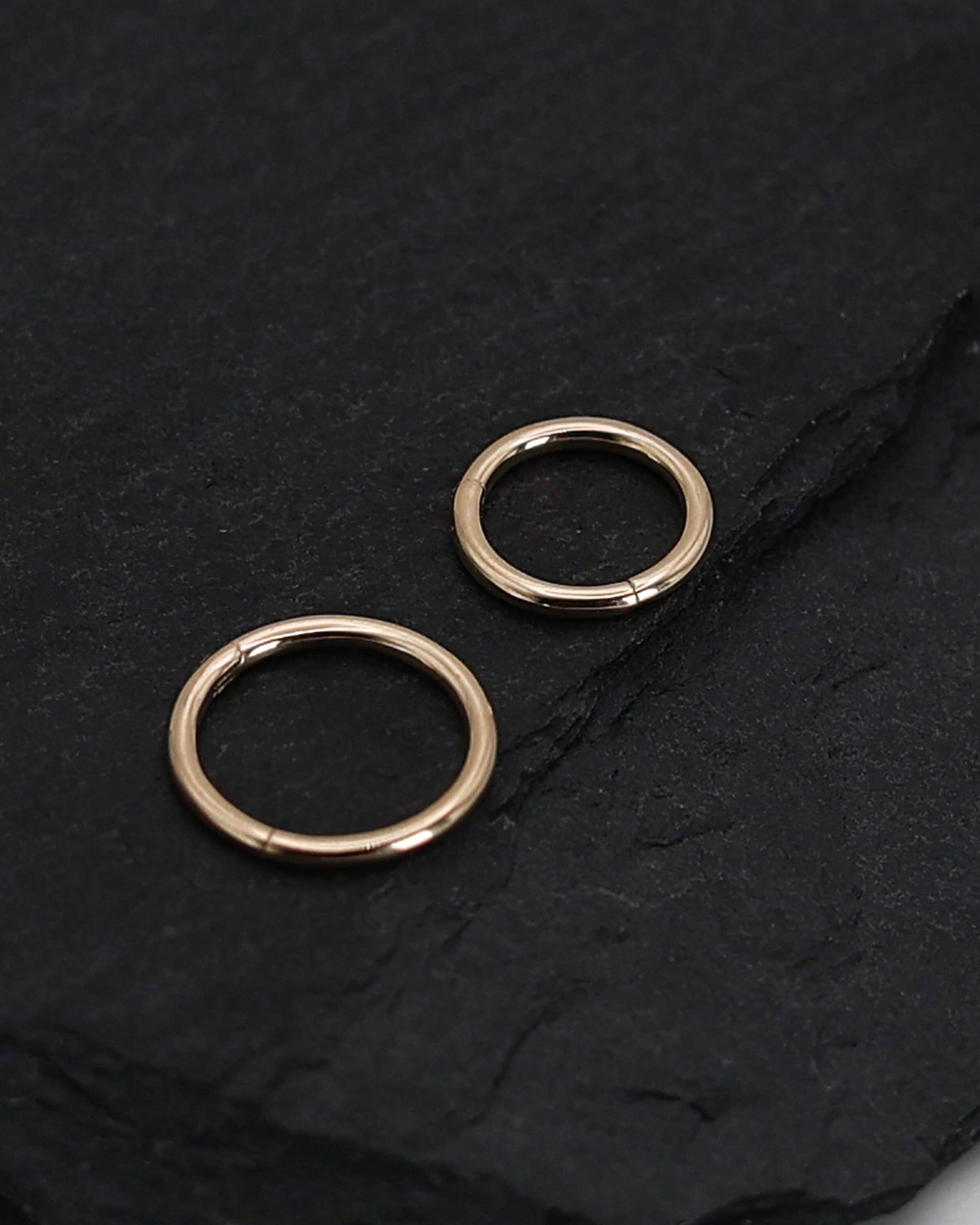 Solid 14K Gold Minimal Daith Hoop, Septum Ring, Helix Hoop, Ear Piercing, 6mm, 8mm, Septum Jewelry, 18 Gauge 1.0mm Hinged Segment Clicker