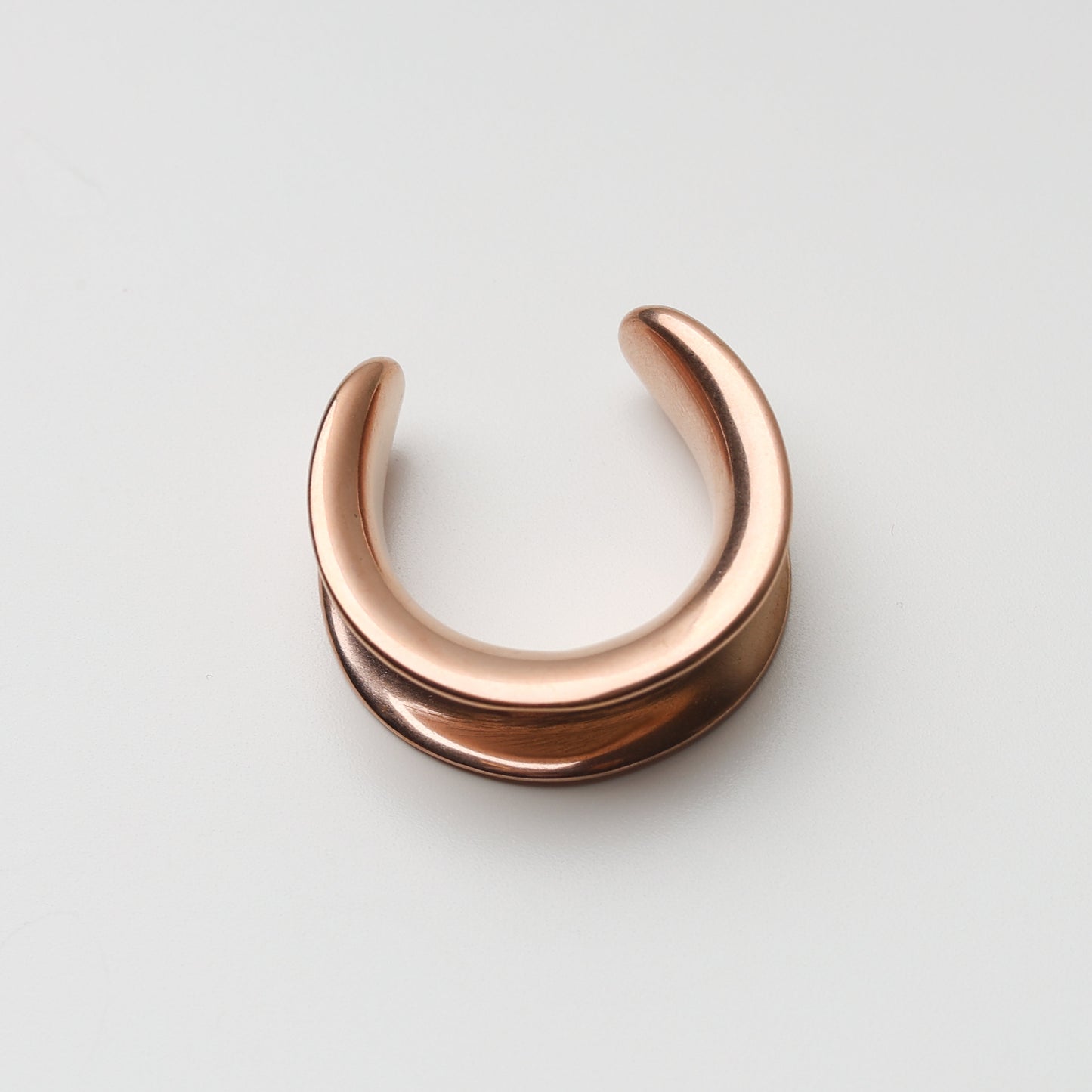 Pair of U shaped saddle horseshoe shaped ear saddle hanger, Minimal style saddle ear plugs gold, silver black, rose gold for stretched ears