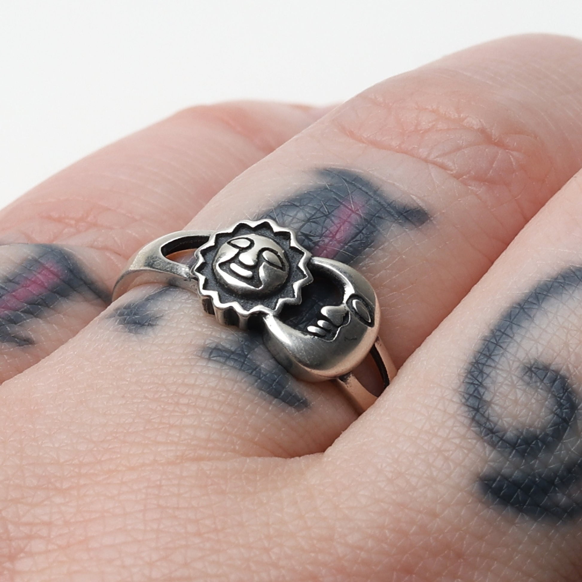 Sun and Moon Ring, Dainty Sun Ring, Stacking Ring, Rising Sun Ring, Sunbeam Ring, Silver Ring, Statement Ring, Celestial Ring, Witchy