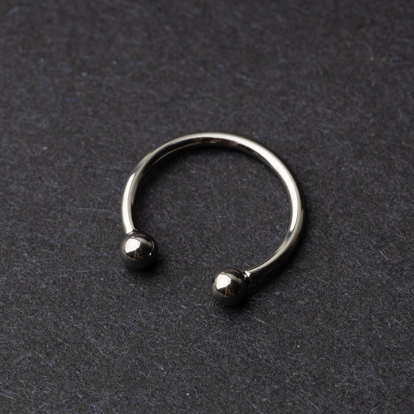 Titanium Internally Threaded Horseshoe Hoop