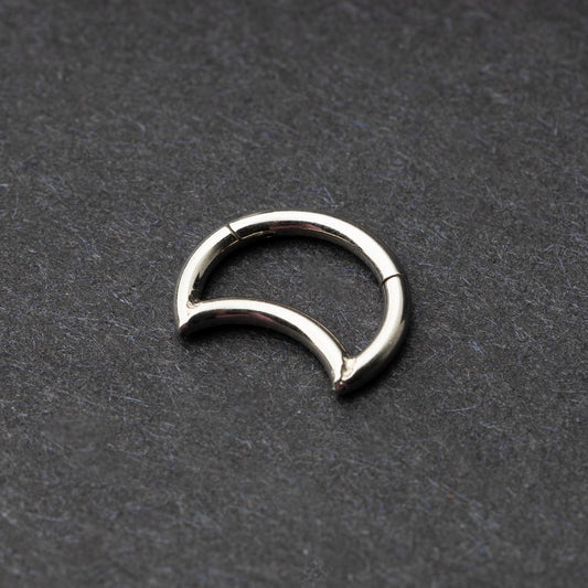 G23 Titanium Crescent Moon septum ring 8mm & 10mm - C-shaped septum clicker 16 Gauge 1.2mm Daith hinged Segment clicker - Nose - Conch - Ear