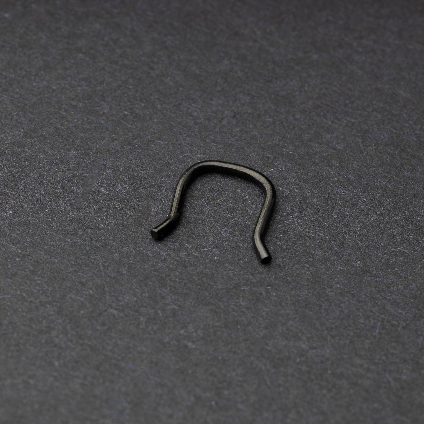 Horseshoe Septum Retainer